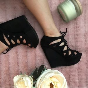 Black Platform Pumps - Wedges